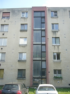 panelház - Hüvelyk utca 3
